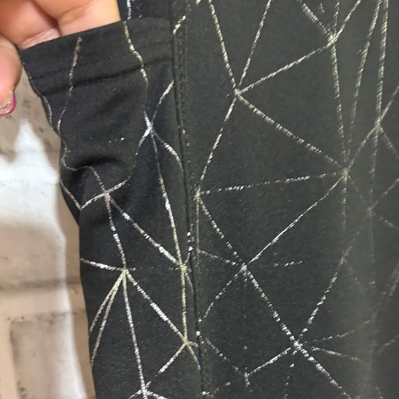 Black/silver Geometric Print Leggings with pockets, XL - Picture 5 of 8